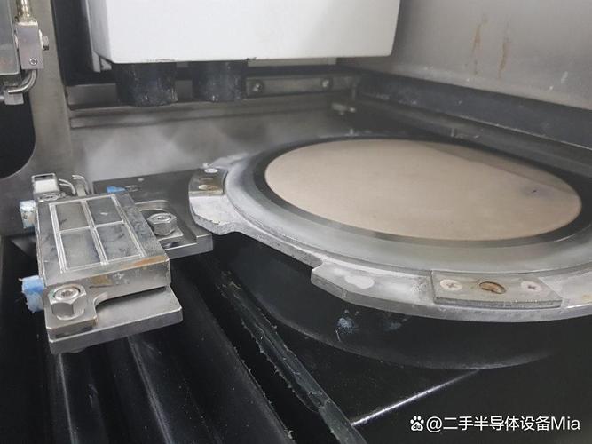 disco 作為半導(dǎo)體加工設(shè)備領(lǐng)域的佼佼者,這款 dad522 晶圓切割機在